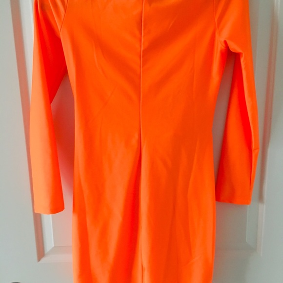 Dress - Picture 5 of 5